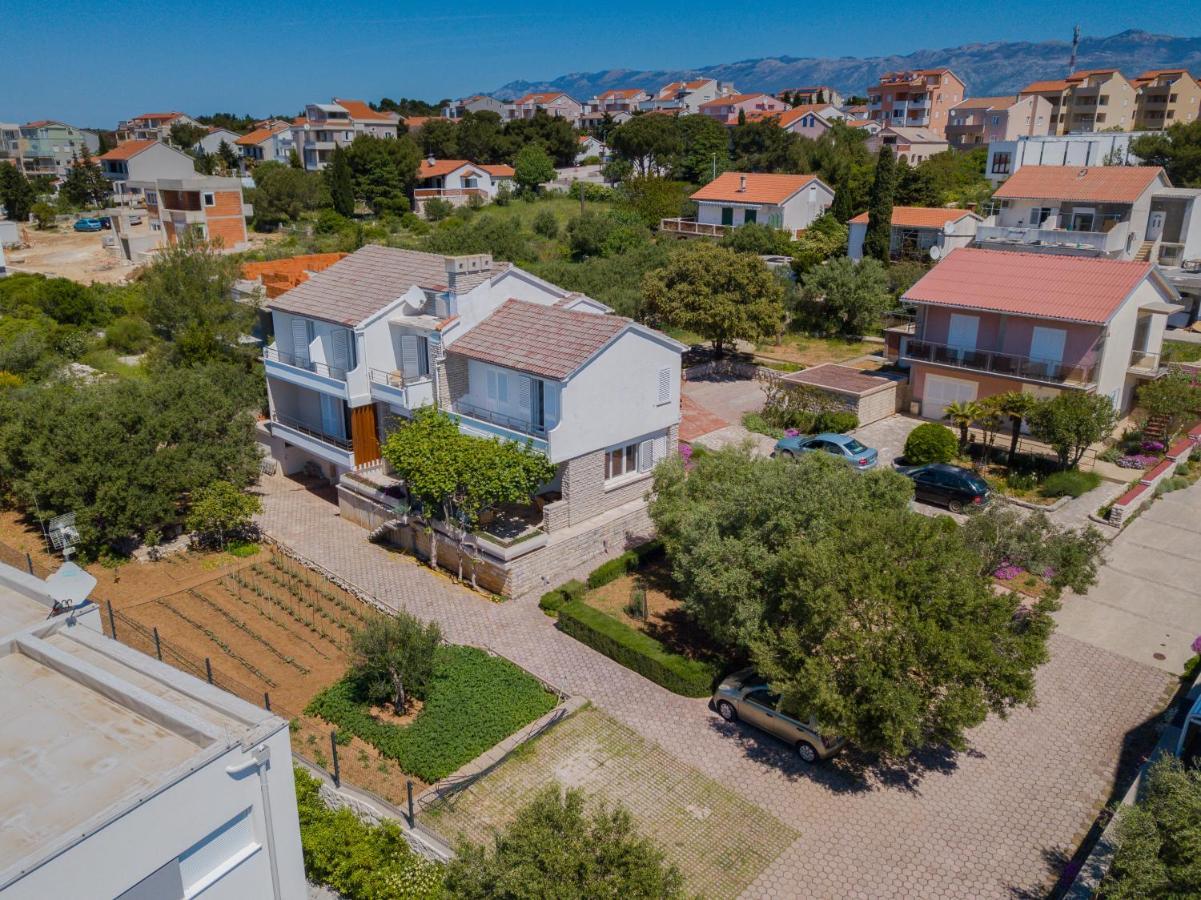Tonica Apartments Novalja Bagian luar foto