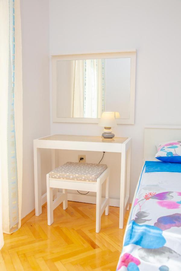 Tonica Apartments Novalja Bagian luar foto