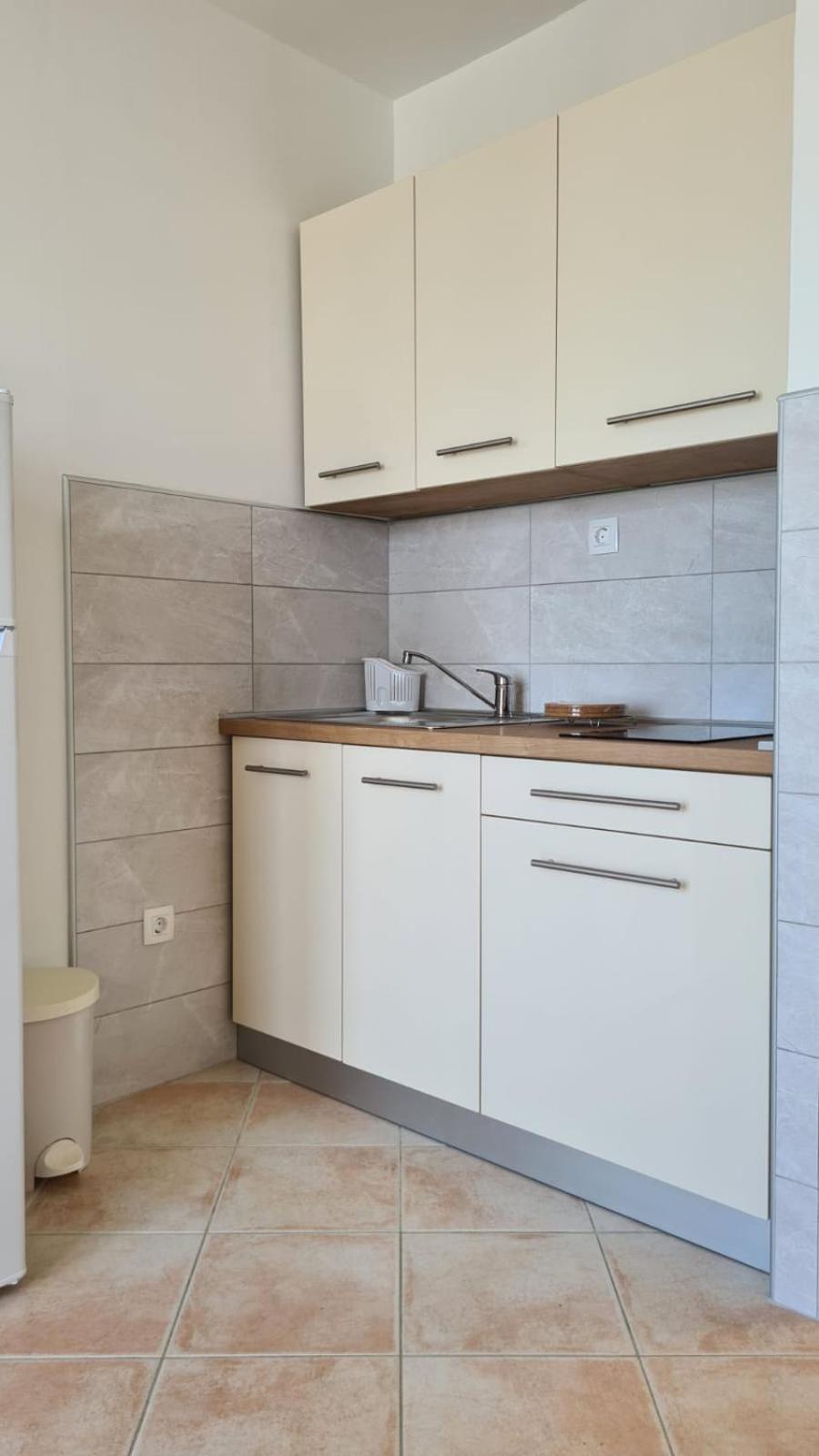 Tonica Apartments Novalja Bagian luar foto